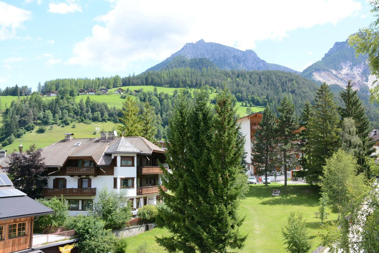 Casa Teresa Martin Hotel San Vigilio Di Marebbe Eksteriør billede